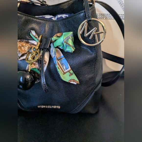 Michael Kors Nicole Leather Bucket Drawstring Crossbody Bag - Picture 7 of 14